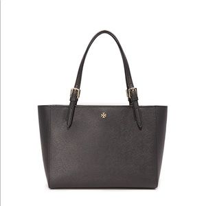 Tory Burch York Small Bucket Tote